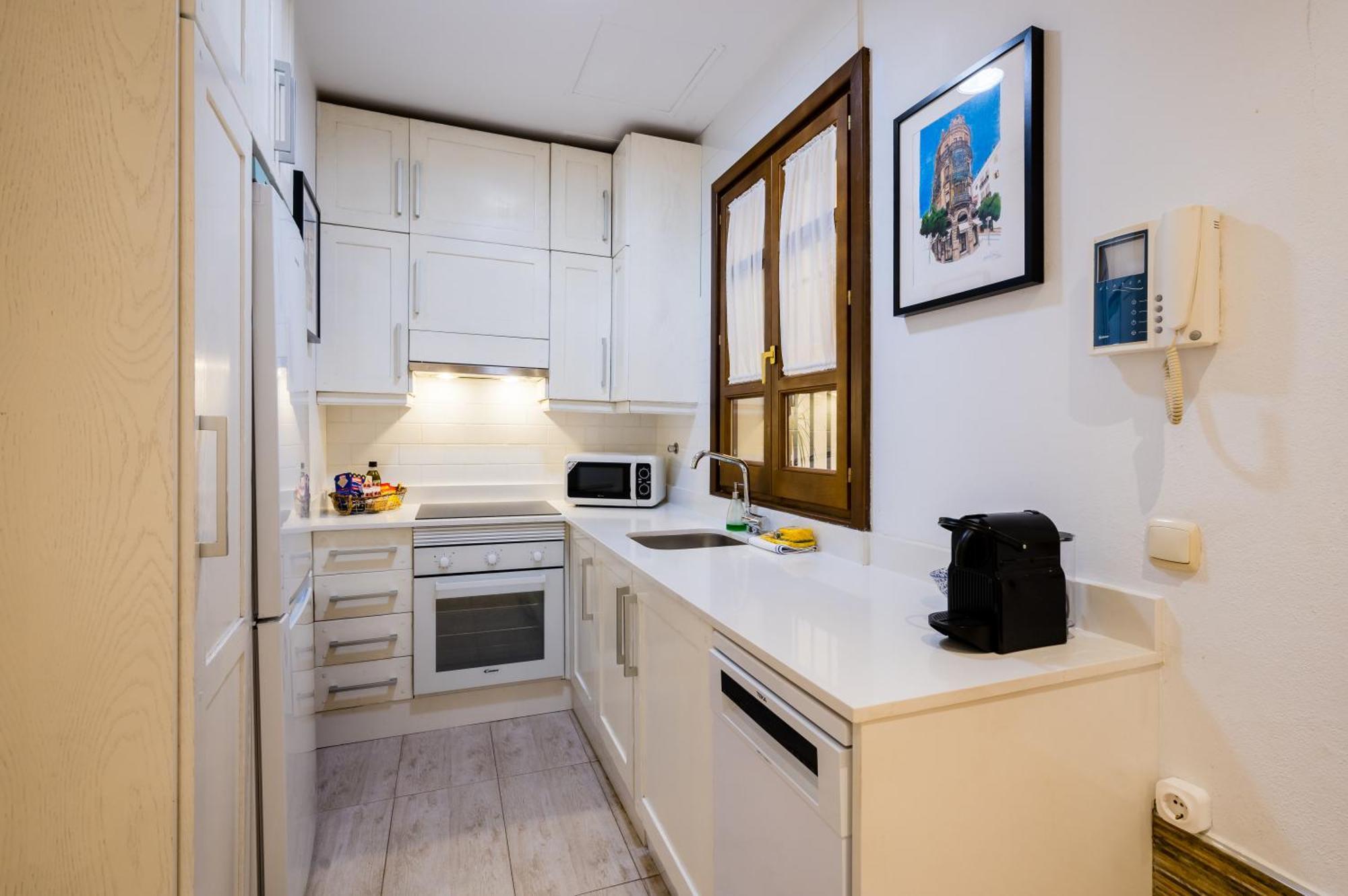 Апартаменти Beautiful And Cozy- 1Bd 1Bth- Arenal Center Севілья Екстер'єр фото