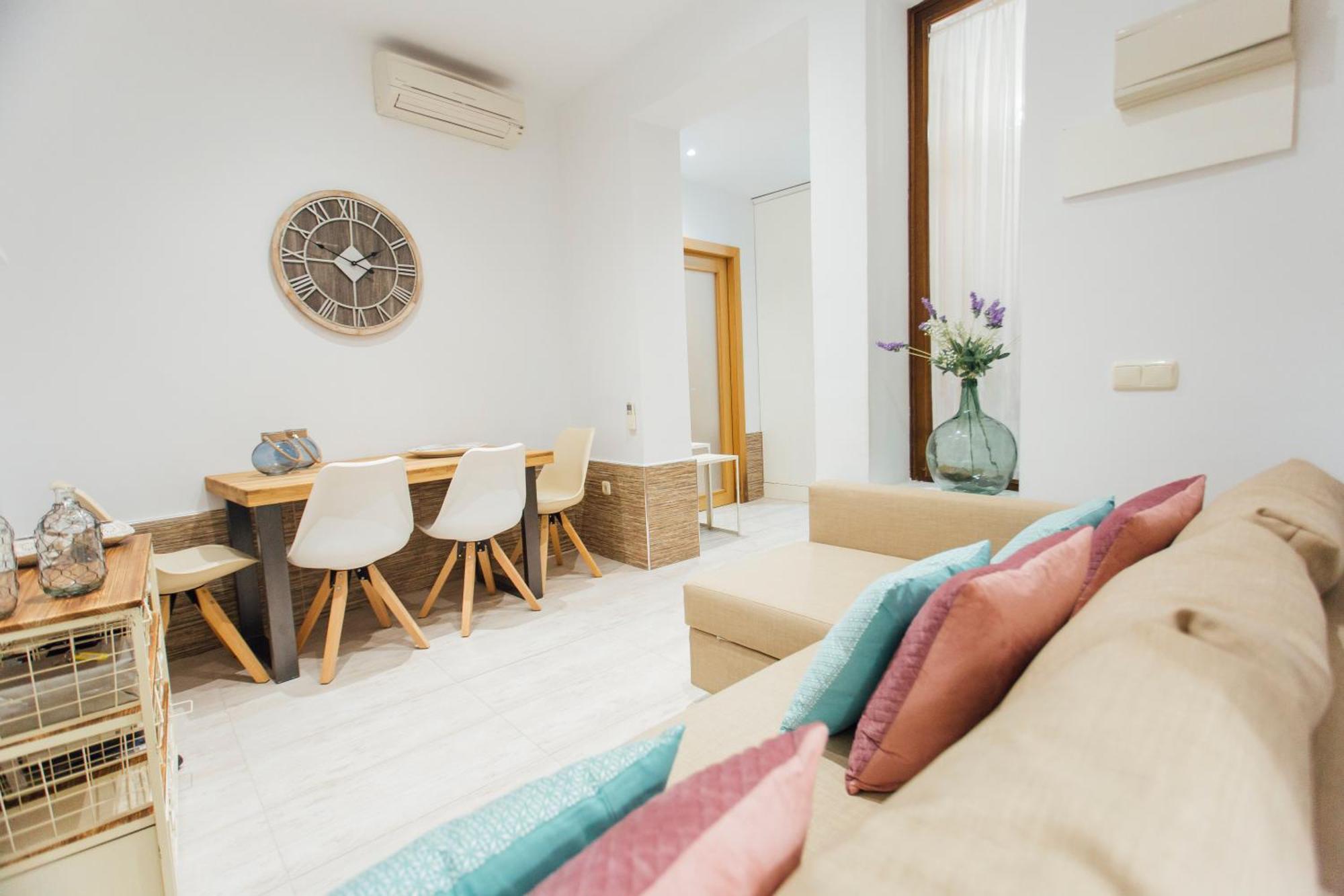 Апартаменти Beautiful And Cozy- 1Bd 1Bth- Arenal Center Севілья Екстер'єр фото
